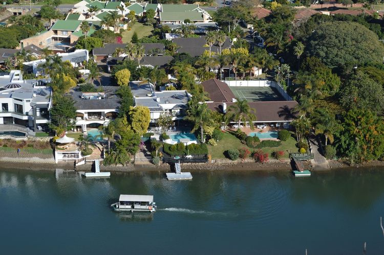 Riverside homes with pools and jetties on the Nahoon River, East London